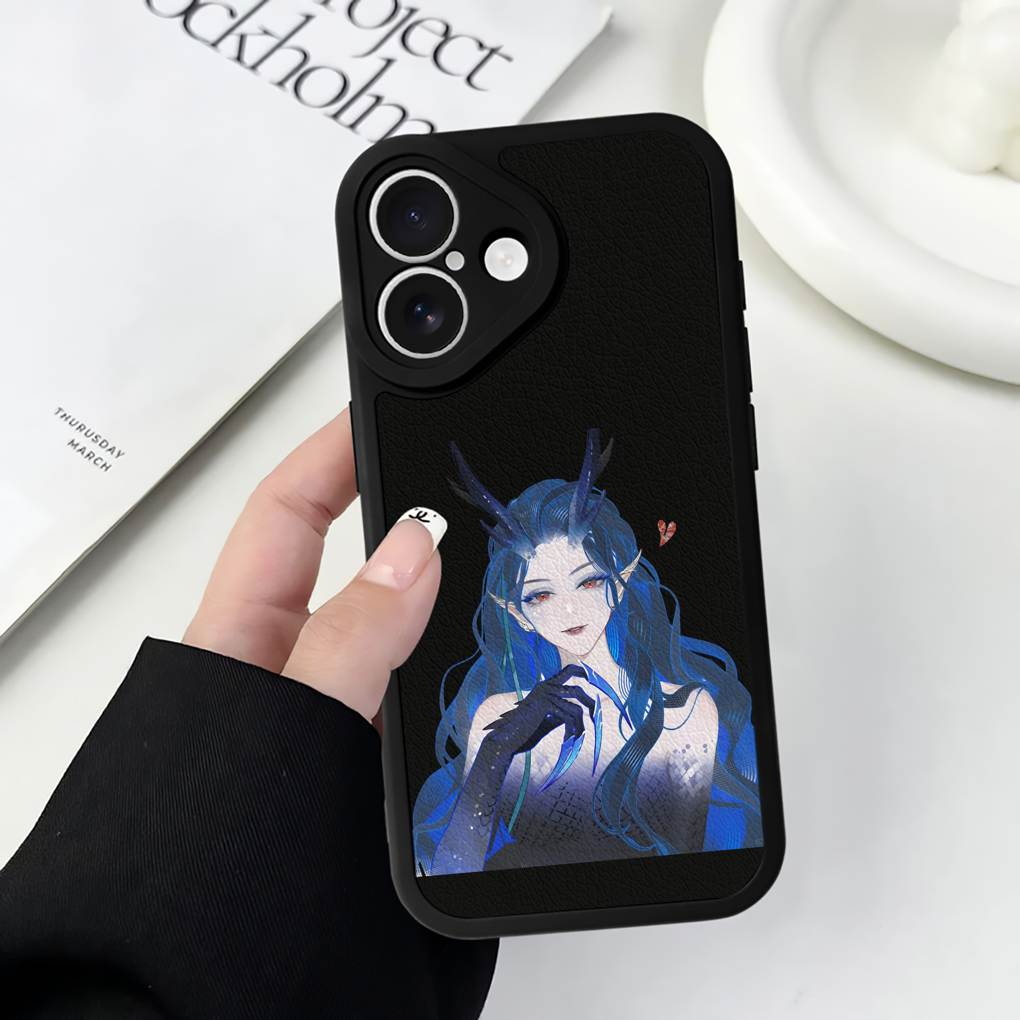 （画像用） Ne Zha 2 ナタ 魔童の大暴れ 【iPhone 16シリーズ対応】シリコンスマホケース（レザー調） 材質：シリコン